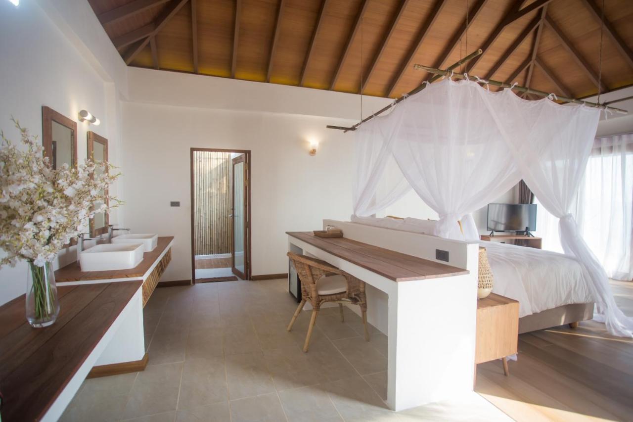 The Nest Private Beach Resort Чумфон Екстериор снимка
