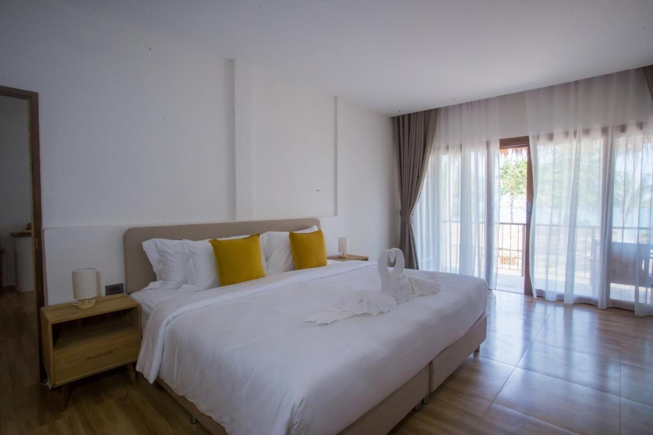 The Nest Private Beach Resort Чумфон Екстериор снимка