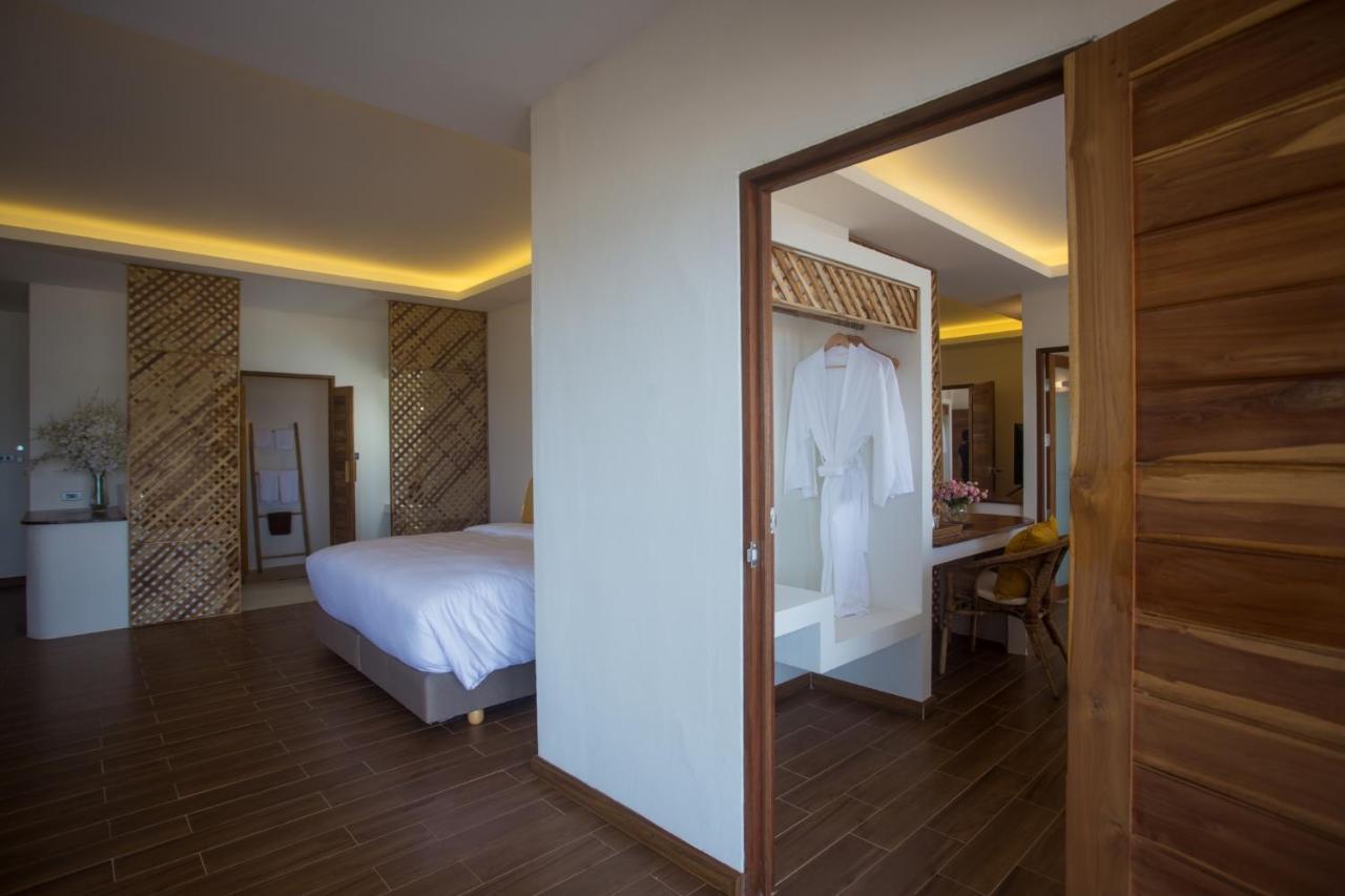The Nest Private Beach Resort Чумфон Екстериор снимка