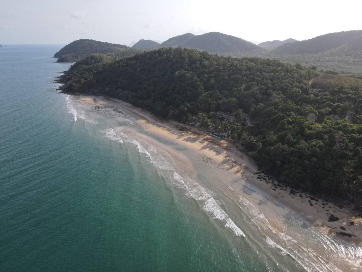 The Nest Private Beach Resort Чумфон Екстериор снимка